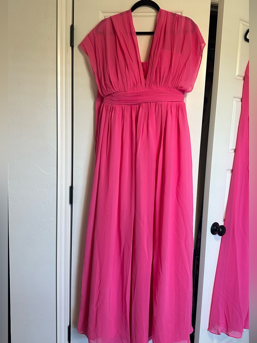 Elegant Pink Maxi Dress - Picture 5 of 7